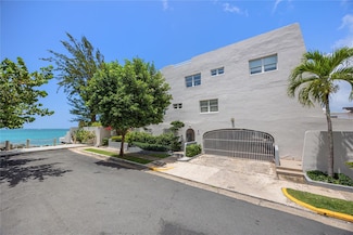 1 Bucare Unit 4, San Juan, PR 00913