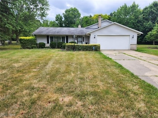 527 Catlin Dr, Cleveland, OH 44143