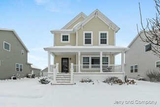 10472 Sunbranch Dr, Holland, MI 49423