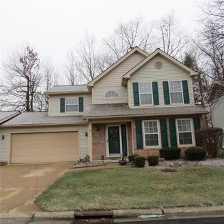 6802 Laurel Trace, Middleburg Heights, OH 44130