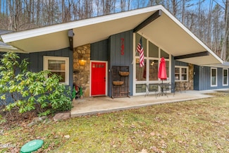 745 Hidden Valley Rd, Gatlinburg, TN 37738