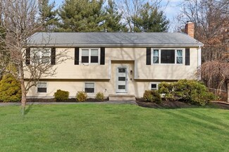 39 Sandy Ridge Cir, Sharon, MA 02067