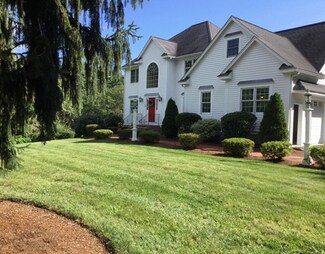 39 Forest Park Dr, Carlisle, MA 01741