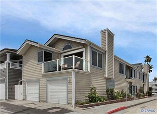 107 12th St, Newport Beach, CA 92661
