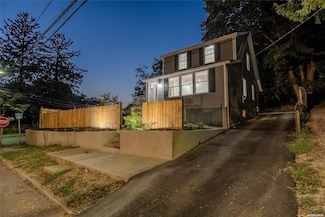 137 Columbia St, Huntington Station, NY 11746