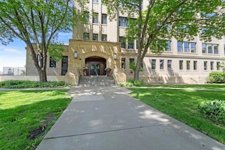 730 Stinson Blvd Unit 320, Minneapolis, MN 55413