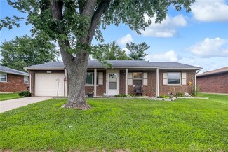2084 Carolina Dr, Xenia, OH 45385
