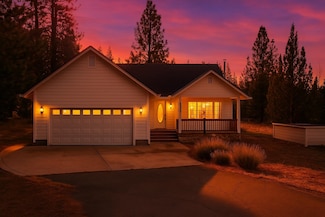 6630 Palmer Dr, Weed, CA 96094