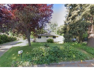 3454 Baywood St, Eugene, OR 97404