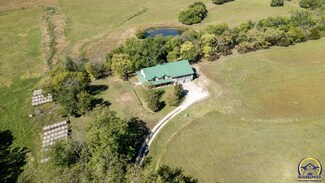 32261 S Croco Rd, Melvern, KS 66510