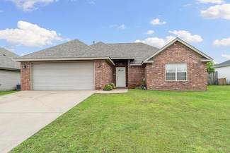 801 SW Castlewood St, Bentonville, AR 72712