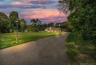 246 Waterhole Rd, Colchester, CT 06415