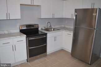 24 W Seymour St, Philadelphia, PA 19144