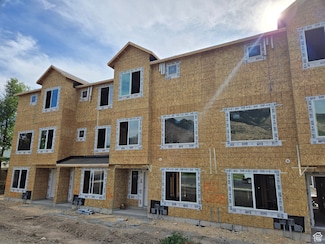1282 N 375 St E Unit 150, Harrisville, UT 84404