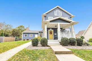 410 Cass St Unit 2, Green Bay, WI 54301