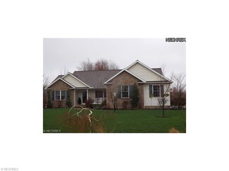 2936 Placid Pointe Rd, Conneaut, OH 44030