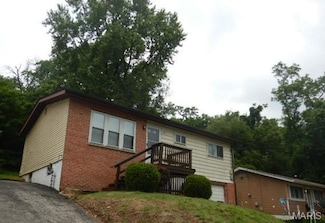 220 Ruggles Rd, Saint Louis, MO 63135