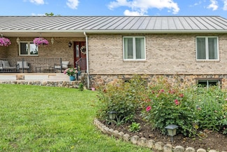 279 Enterprise Rd, Churchville, VA 24421
