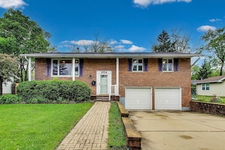 654 N Robinson Dr, Palatine, IL 60074