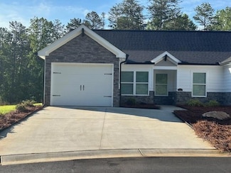 404 Brookstone Dr, Dahlonega, GA 30533