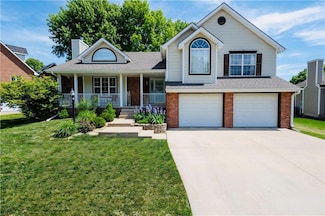4203 Kensington Dr, Saint Joseph, MO 64506
