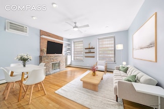 255 W 95th St Unit 1B, New York, NY 10025