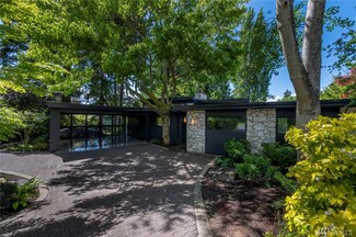 3425 Magnolia Blvd W, Seattle, WA 98199