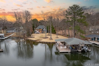 132 S Briar Cir, Henrico, NC 27842