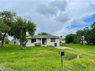 2534 & 2530 Blaschke St, Ingleside, TX 78362