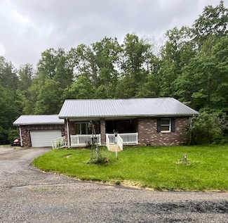 2248 McCune Cemetery Rd, Jackson, OH 45640