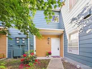 8424 25th Ave SW Unit C, Seattle, WA 98106