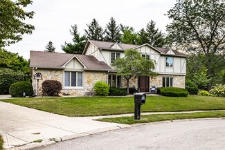 10281 Briar Creek Ln, Carmel, IN 46033