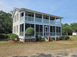 3246 Jenkins Farm Rd, Johns Island, SC 29455