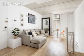 192 Spencer St Unit 1E, Brooklyn, NY 11205