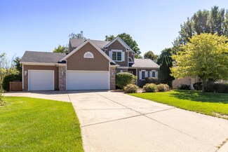 476 S Cedar Run Ct, Williamston, MI 48895