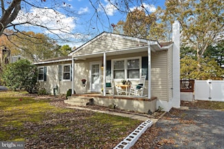1018 Vessel Ln, Manahawkin, NJ 08050
