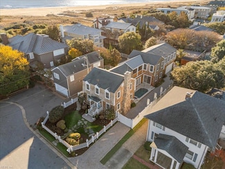 106 80th St, Virginia Beach, VA 23451