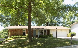 809 Delhurst Dr, Ballwin, MO 63021