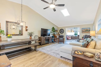 42113 Village 42, Camarillo, CA 93012