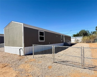 3600 E Canary Ln, Kingman, AZ 86409