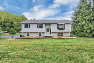 6 Emily Ln, Monroe, NY 10950