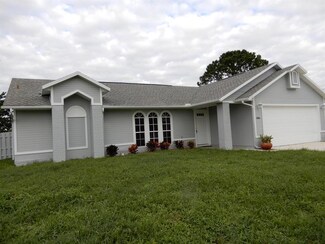 4166 SW Endicott St, Port Saint Lucie, FL 34953