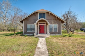 300 W Austin St, Luling, TX 78648