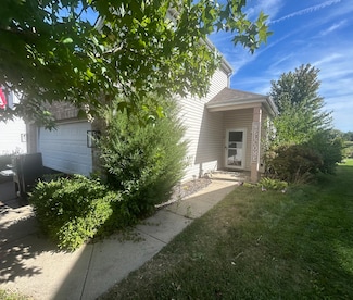 429 E Clear Lake Ln, Westfield, IN 46074