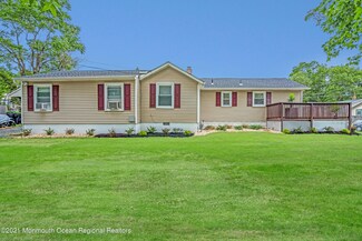 113 Hilltop Blvd, Keyport, NJ 07735