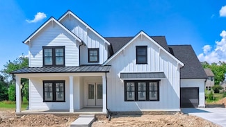 3277 Briarwood Ln, Lewis Center, OH 43035