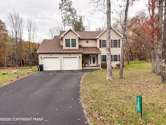 125 Alpine Lake Rd, Henryville, PA 18332
