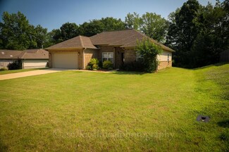 186 S Shelbi Dr, Oxford, MS 38655