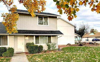 851 N Benjamin Ln, Boise, ID 83704