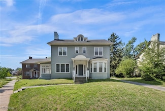 3312 Redwood Rd, Cleveland, OH 44118